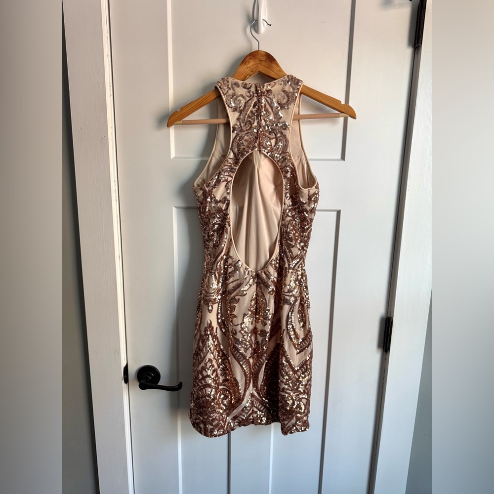 BLACK by BLUSH Short Prom Dress Gold Sequins 8 - Picture 10 of 11